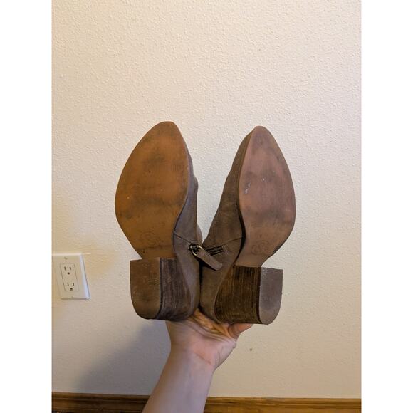 Treasure & Bond Winslow Suede Leather Block Heel Ankle Booties size 6.5 - Picture 5 of 6